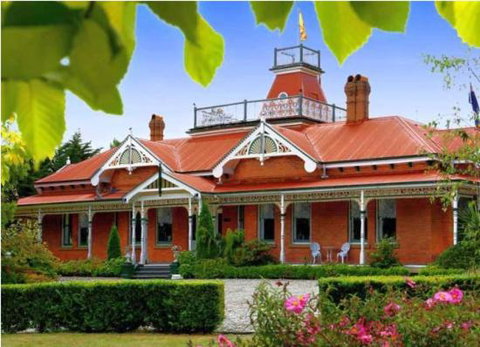 Ormiston House - Accommodation Cairns 0