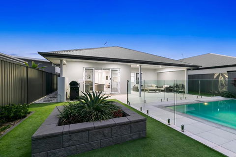 OSPREY ISLAND RETREAT - Accommodation Cairns 0