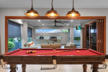 Oversized Luxury- A Corporate & Family Heaven with Accommodation Cairns