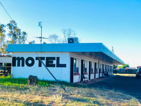 OXFORD HOTEL MOTEL - Accommodation Cairns 2