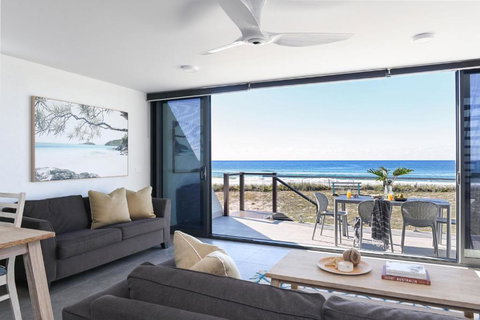 Pacific Dawn On The Beach - Accommodation Cairns 2