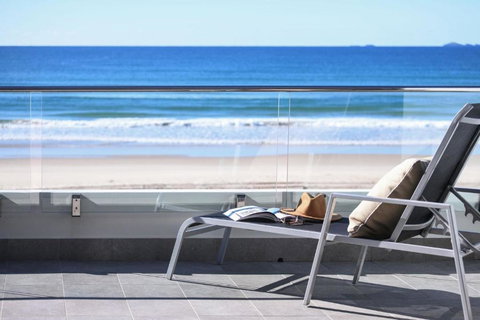 Pacific Dawn On The Beach - Accommodation Cairns 0