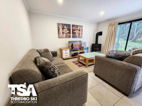 Pagano 4 - Accommodation Cairns 1