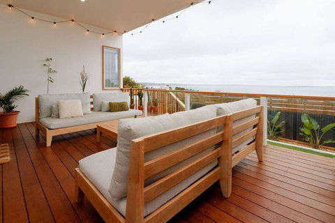 Palm Springs In Port Lincoln! - Accommodation Cairns 1