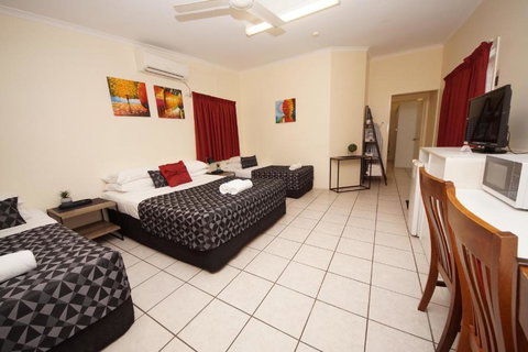 Parkside Motel Ayr - Accommodation Cairns 1