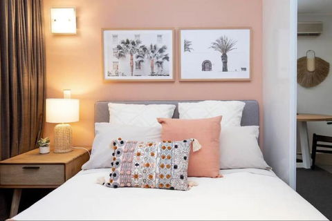 Peach On Sussex North Adelaide - Accommodation Cairns 0