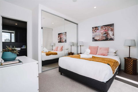 Perfect Located 1-Bed With Great Views & Parking - Accommodation Cairns 3
