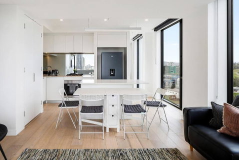 Perfect Haven In Spring Hill 2B1B And Parking - Accommodation Cairns 1