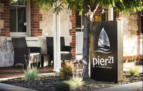 Pier 21 Riverside Apartment Hotel - Accommodation Cairns 1