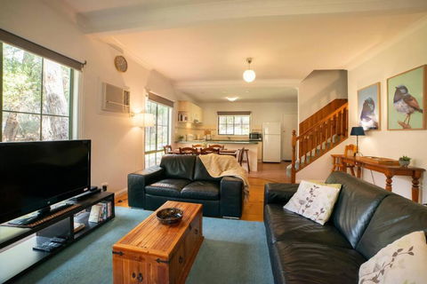 Pinnacle Retreat - Accommodation Cairns 0