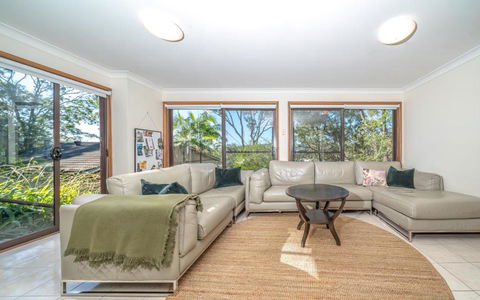 Point Clare - Relax And Unwind - Greenery & Birdsongs - Accommodation Cairns 1