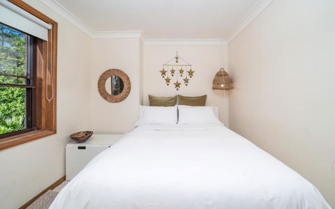 Point Clare - Relax And Unwind - Greenery & Birdsongs - Accommodation Cairns 0