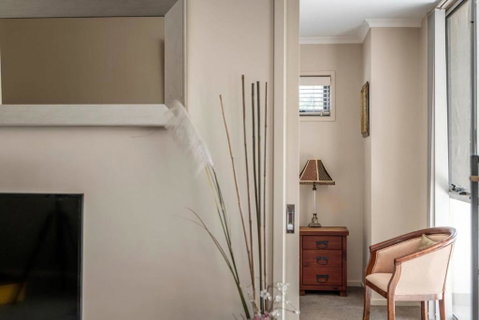 Quiet Apartment In Braddon ACT - Accommodation Cairns 1