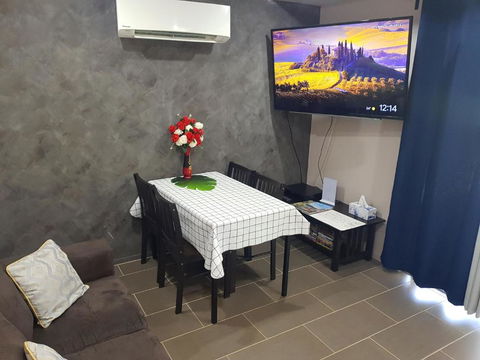 Quiet 2 Bedroom Farm House - Accommodation Cairns 0
