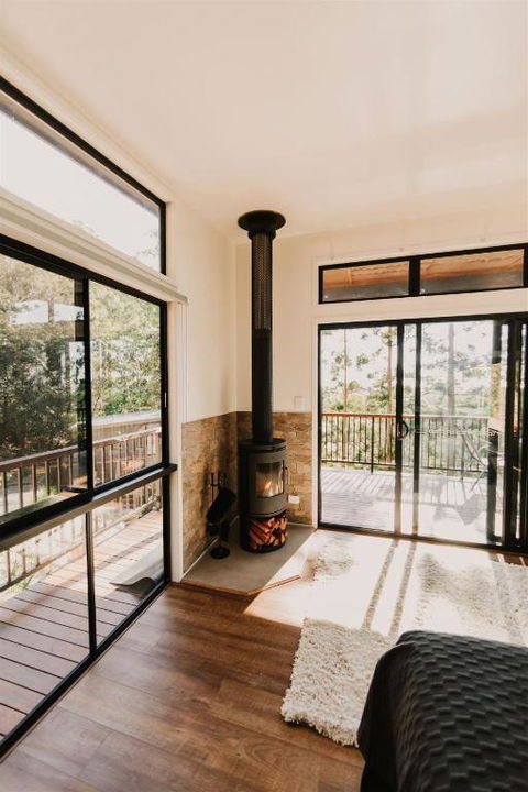 Rainforest Gardens - Luxury Hillside Accomodation With Views To Bay & Islands - Accommodation Cairns 3