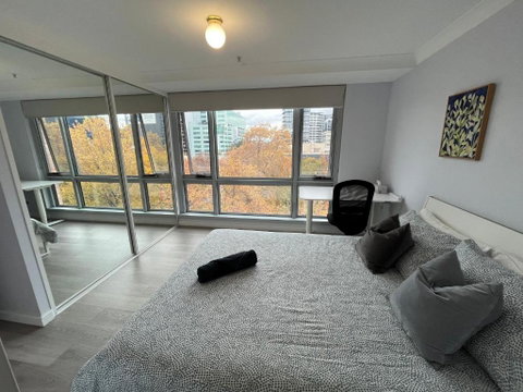 Private Room With Ensuite In The CBD - Accommodation Cairns 2
