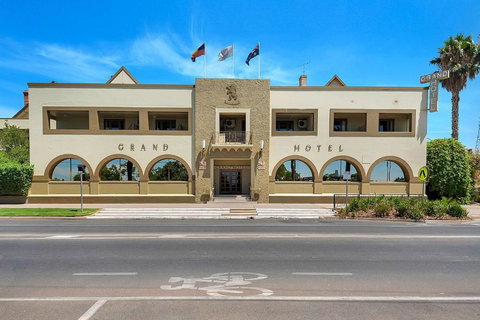 Quality Hotel Mildura Grand - Accommodation Cairns 1