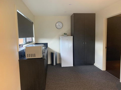 Queens Arms Hotel - Accommodation Cairns 3