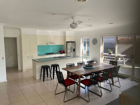 R&R By The Bay In Prime Location - Accommodation Cairns 3