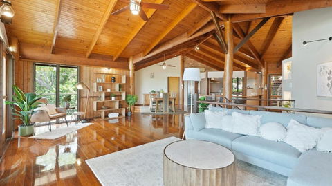 Rainforest Treehouse Sanctuary - With Ocean Views - Accommodation Cairns 1