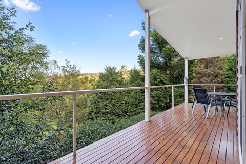 Ravensbourne Escape- Kookaburra Kottage - Accommodation Cairns 1