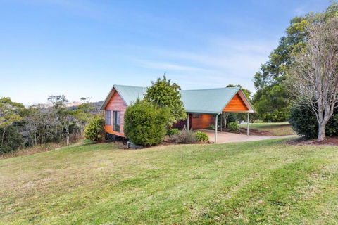 Ravensbourne Escape- Stella Luna - Accommodation Cairns 0
