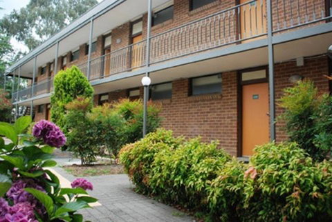 Red Cedars Motel - Accommodation Cairns 0