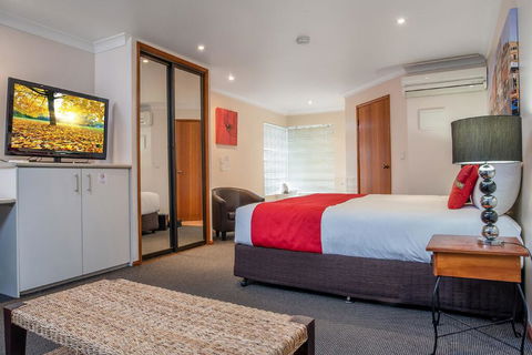 Aspley Carsel Motor Inn - Accommodation Cairns 0