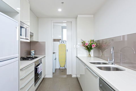 Astra Apartments North Sydney - Accommodation Cairns 3