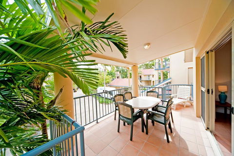 At Beach Court Holiday Villas - Accommodation Cairns 2