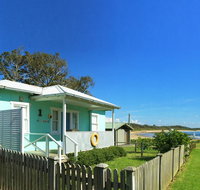 Aurora Beachfront Cottage - Accommodation Cairns