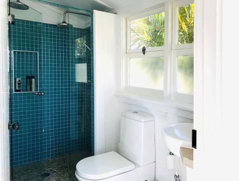 Aurora Beachfront Cottage - Accommodation Cairns 2