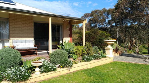 Austiny Bed And Breakfast Victor Harbor - Accommodation Cairns 1