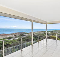Avaya - Sellicks Beachfront Getaway - WiFi - Accommodation Cairns