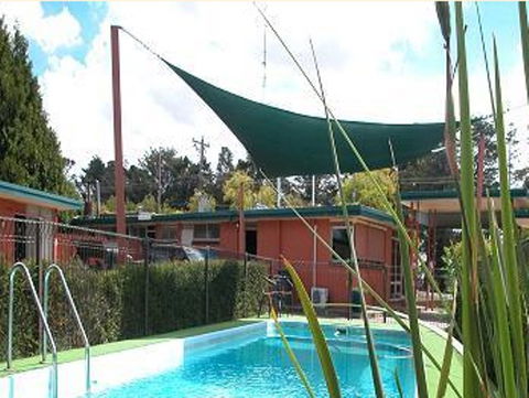 Avenue Motel - Accommodation Cairns 2