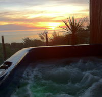 Award Winning Beach Front Retreat - Accommodation Cairns