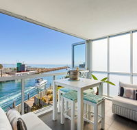Azure Bliss Family escape opposite beach with heated pool access - Accommodation Cairns