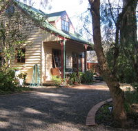 Ballarat cottages incorporating yarrowee cottage and Admirals cottage - Accommodation Cairns