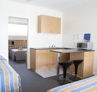 Bamboo Motor Inn - Accommodation Cairns