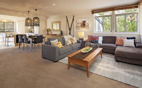 Banjo 33 - Accommodation Cairns 0