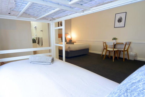 Barclay On View - Accommodation Cairns 2