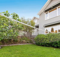 BAY VIEWS ON MANNA - DROMANA - Accommodation Cairns