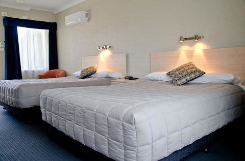 Baybrook Motor Inn - Accommodation Cairns 2