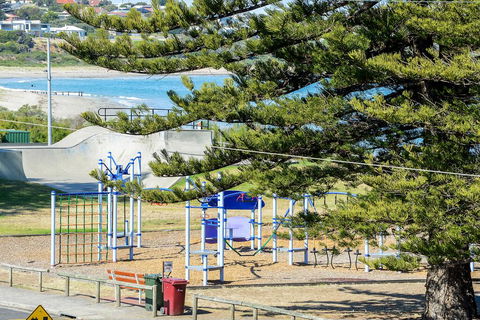 Bayline Beachfront Apartment No 4 - Accommodation Cairns 3