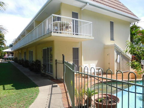 Bayshores Apartment Hervey Bay - Accommodation Cairns 0