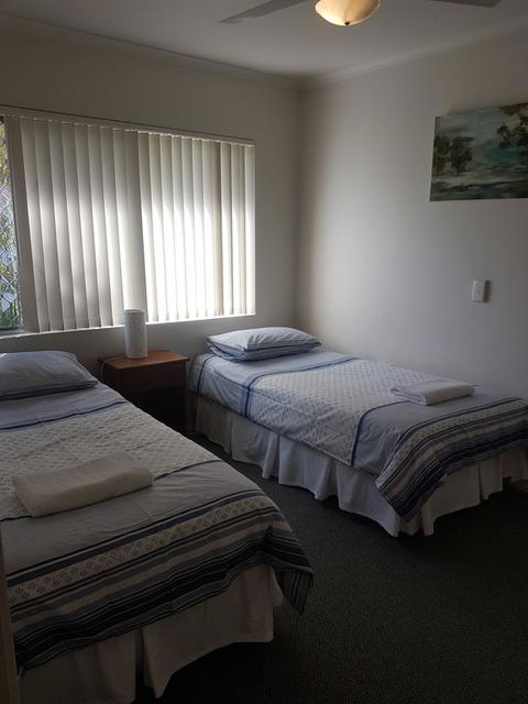 Bayshores Holiday Apartments - Accommodation Cairns 1