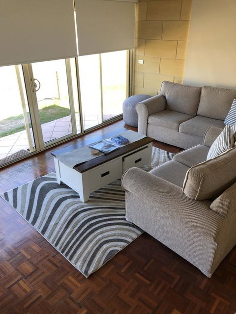 Bayview No 1 - Next To The Beach! - Accommodation Cairns 0