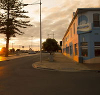 Beach Hotel - Accommodation Cairns