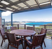 Beach House 7' 26 One Mile Close - air conditioned wifi foxtel linen - Accommodation Cairns
