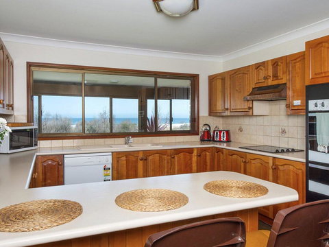 Beach House On Jones Beach - Kiama Accommodation - Accommodation Cairns 3
